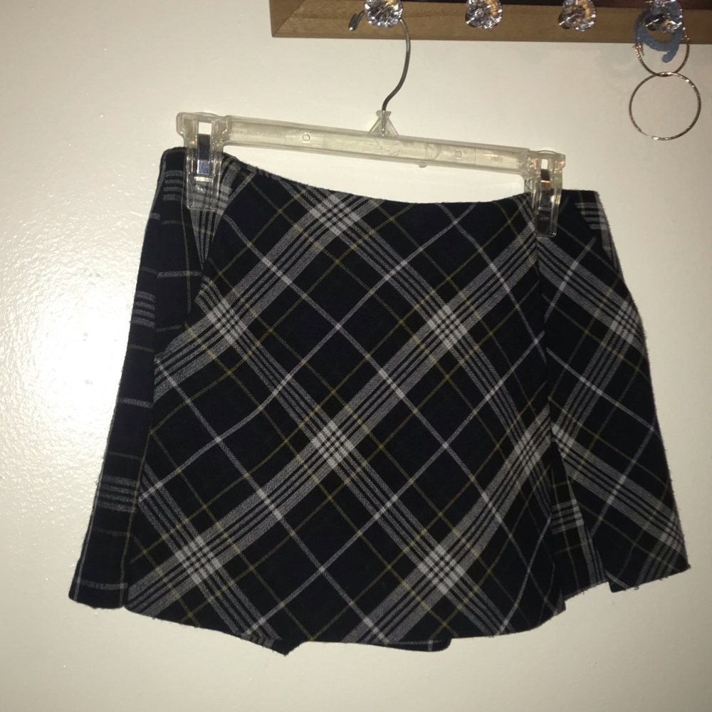 Plaid schoolgirl skort from forever 21